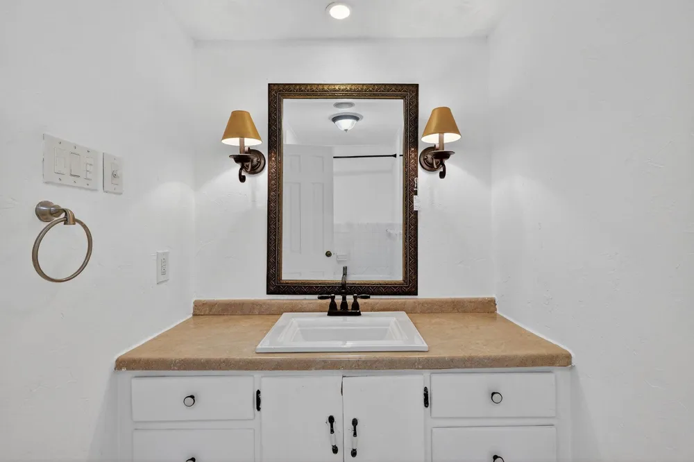 607 S Haswell Drive Bryan, TX 77803
