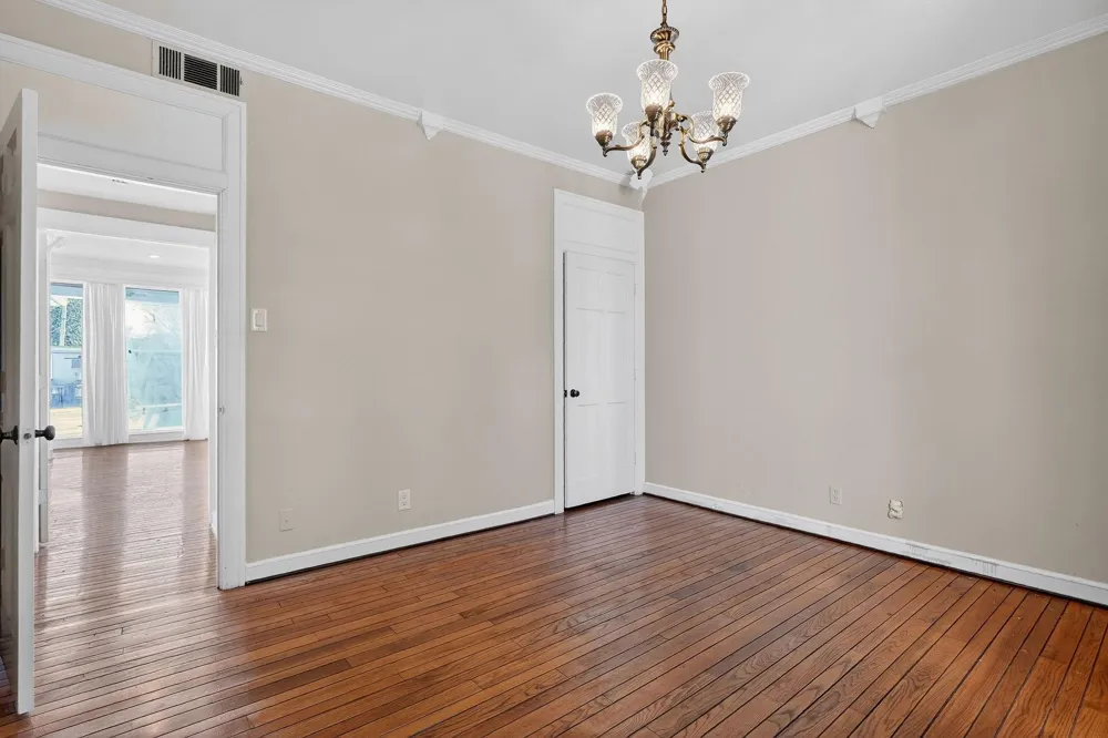 607 S Haswell Drive Bryan, TX 77803