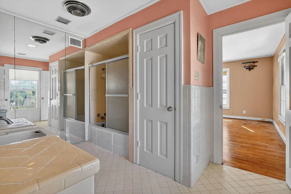 607 S Haswell Drive Bryan, TX 77803
