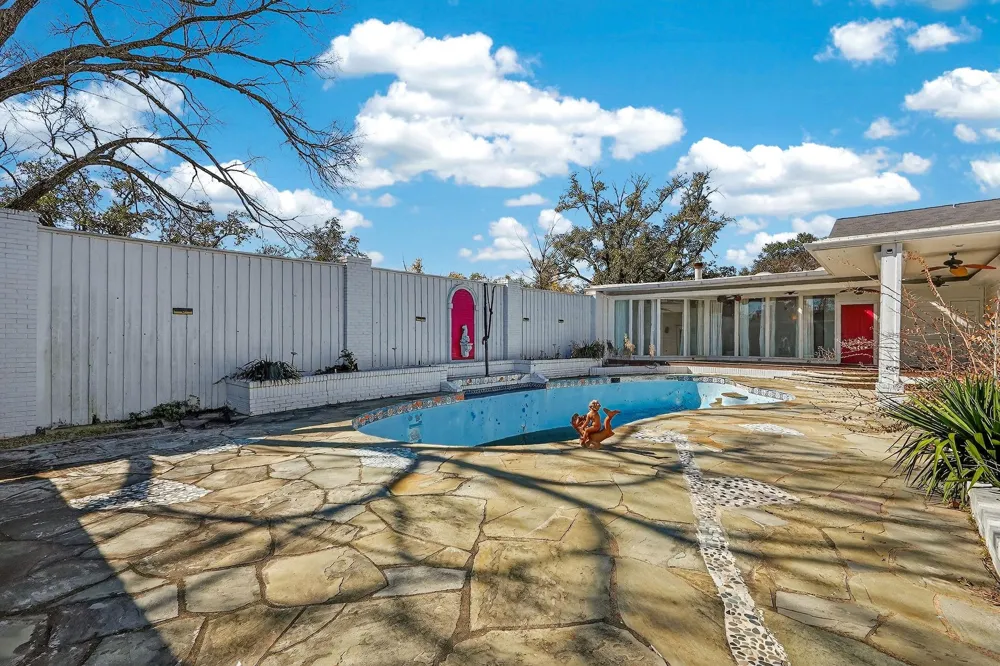 607 S Haswell Drive Bryan, TX 77803