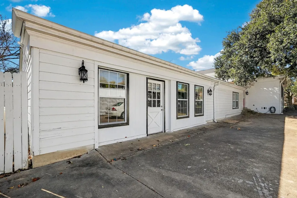 607 S Haswell Drive Bryan, TX 77803