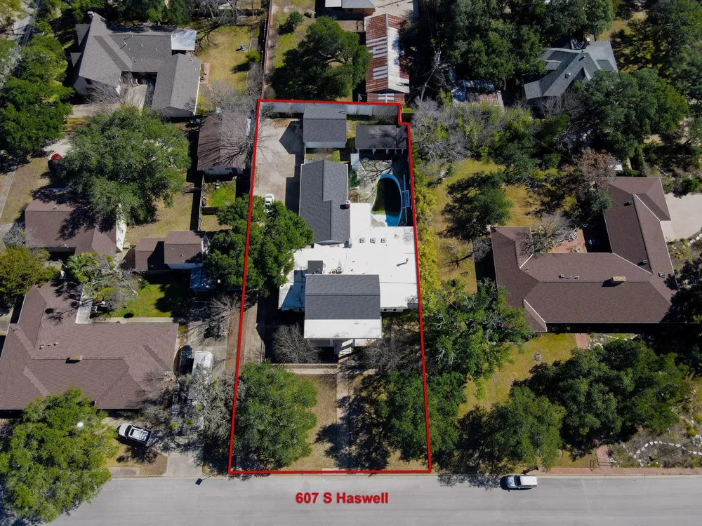 607 S Haswell Drive Bryan, TX 77803