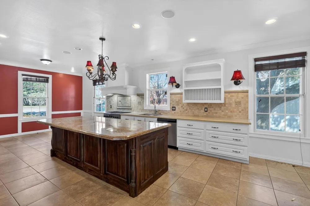 607 S Haswell Drive Bryan, TX 77803