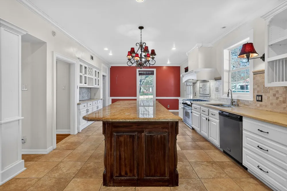 607 S Haswell Drive Bryan, TX 77803