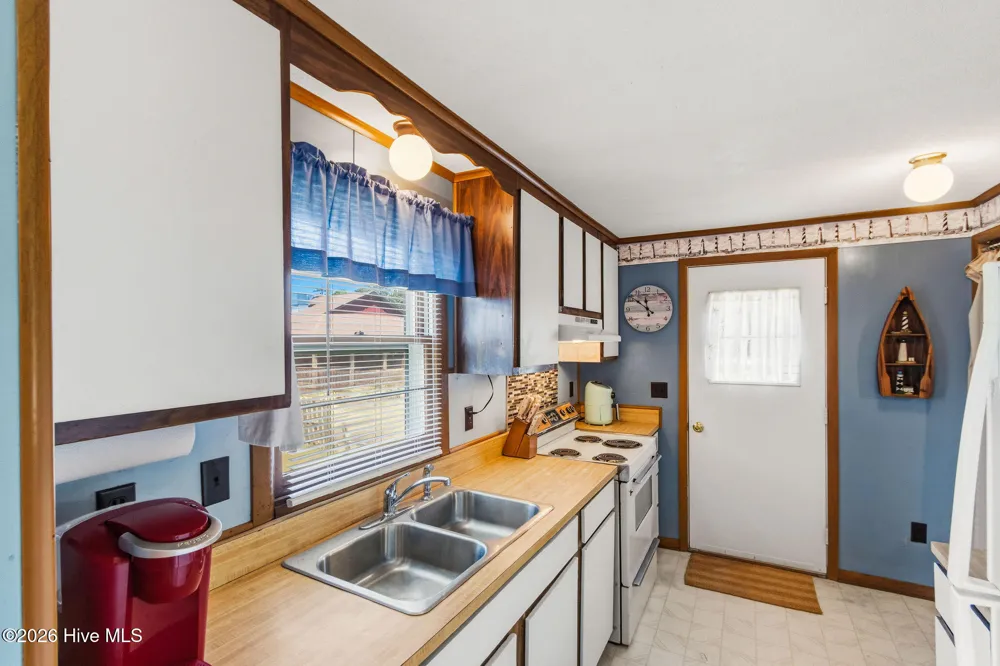1488 Colington Road Kill Devil Hills, NC 27948