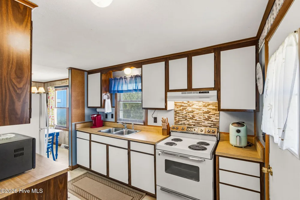 1488 Colington Road Kill Devil Hills, NC 27948