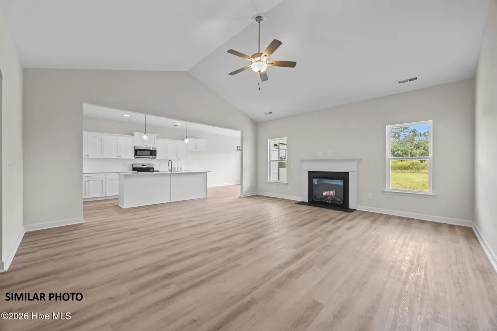 906 June Berry Place ##112 Hubert, NC 28539
