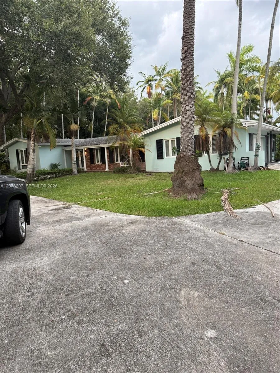 12121 SW 60th Ct Pinecrest, FL 33156