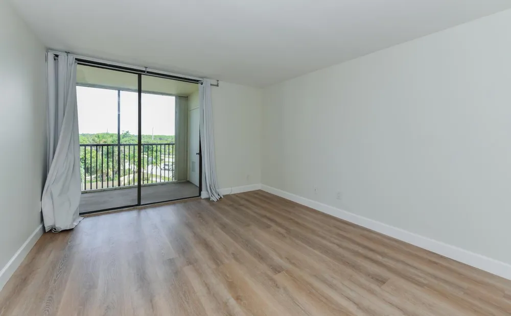 1605 S Us Highway 1 #M1-403 Jupiter, FL 33477