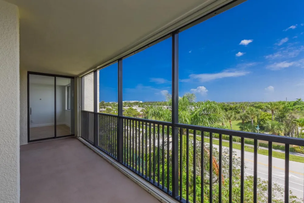 1605 S Us Highway 1 #M1-403 Jupiter, FL 33477