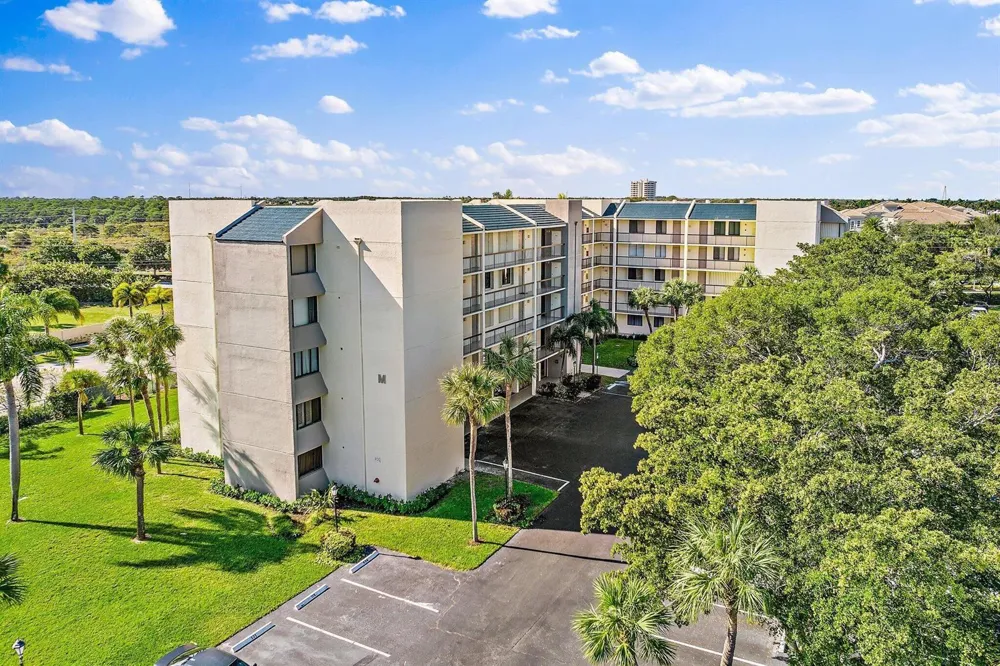 1605 S Us Highway 1 #M1-403 Jupiter, FL 33477