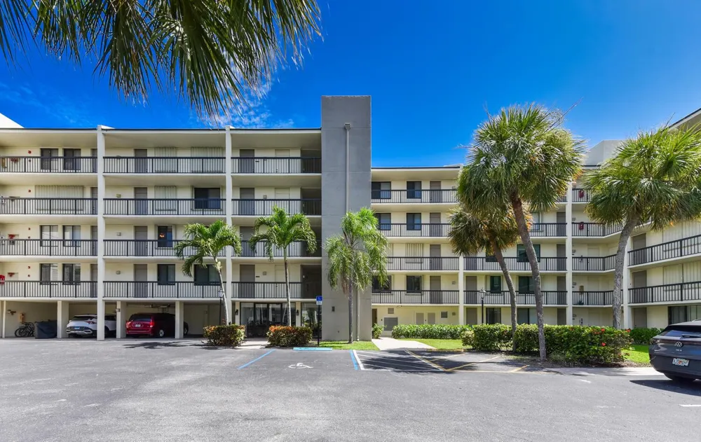 1605 S Us Highway 1 #M1-403 Jupiter, FL 33477