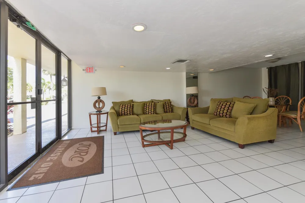 1605 S Us Highway 1 #M1-403 Jupiter, FL 33477