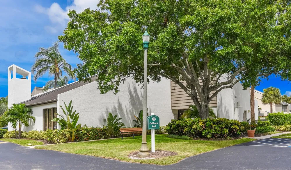 1605 S Us Highway 1 #M1-403 Jupiter, FL 33477