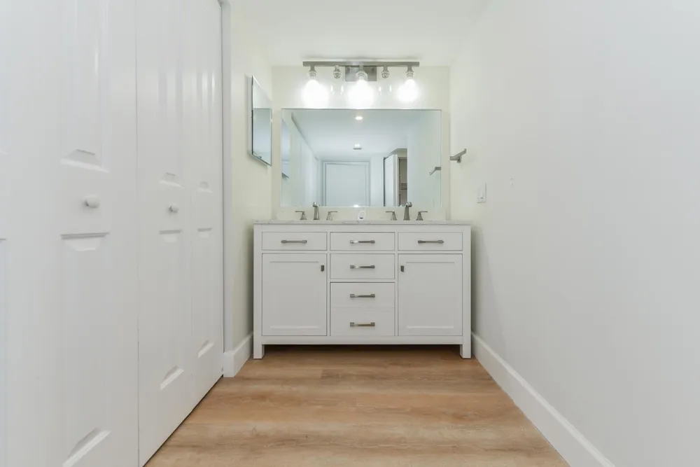 1605 S Us Highway 1 #M1-403 Jupiter, FL 33477