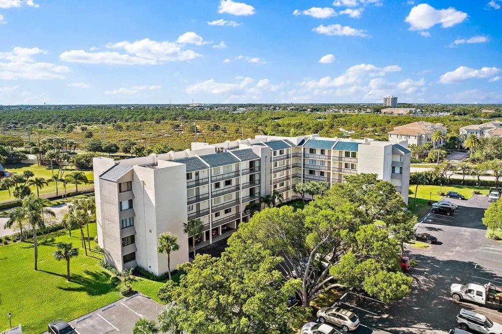 1605 S Us Highway 1 #M1-403 Jupiter, FL 33477