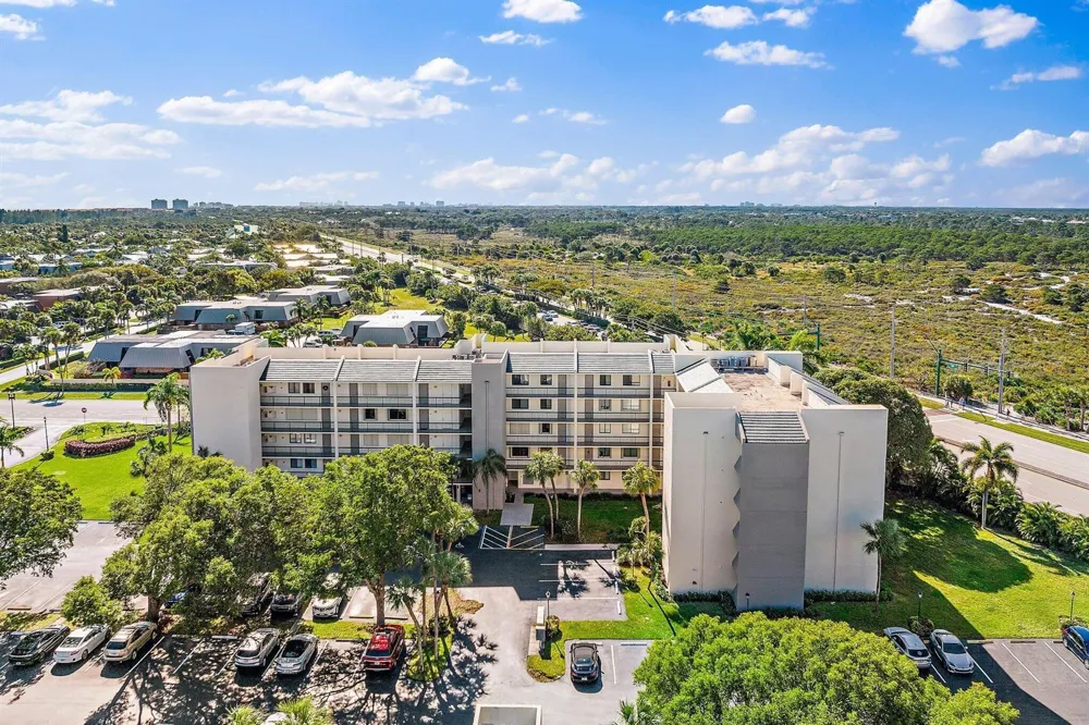 1605 S Us Highway 1 #M1-403 Jupiter, FL 33477