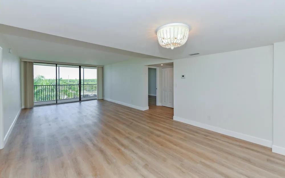 1605 S Us Highway 1 #M1-403 Jupiter, FL 33477