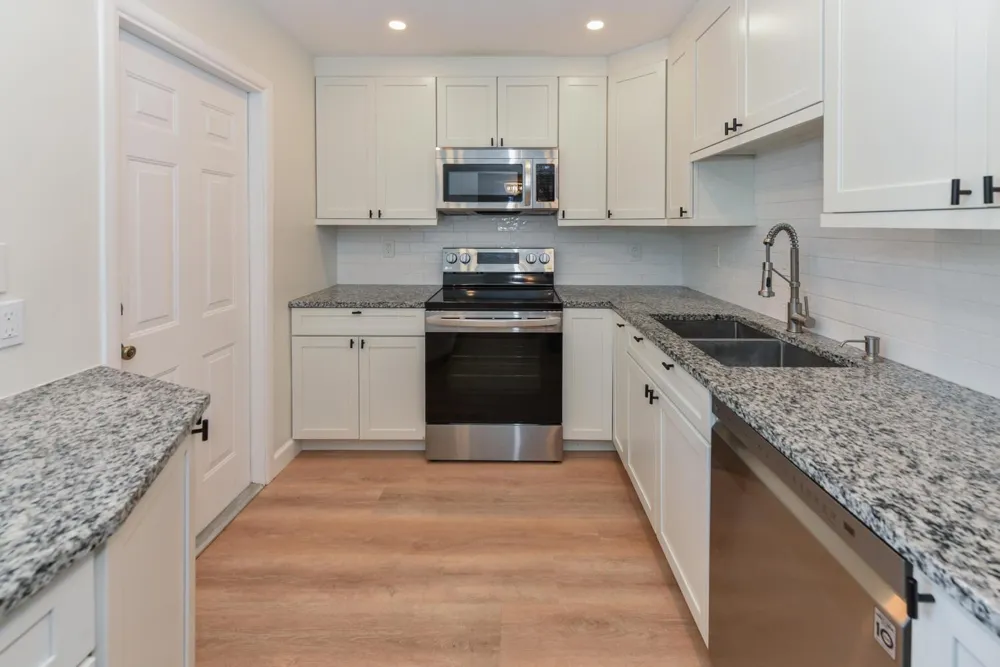1605 S Us Highway 1 #M1-403 Jupiter, FL 33477