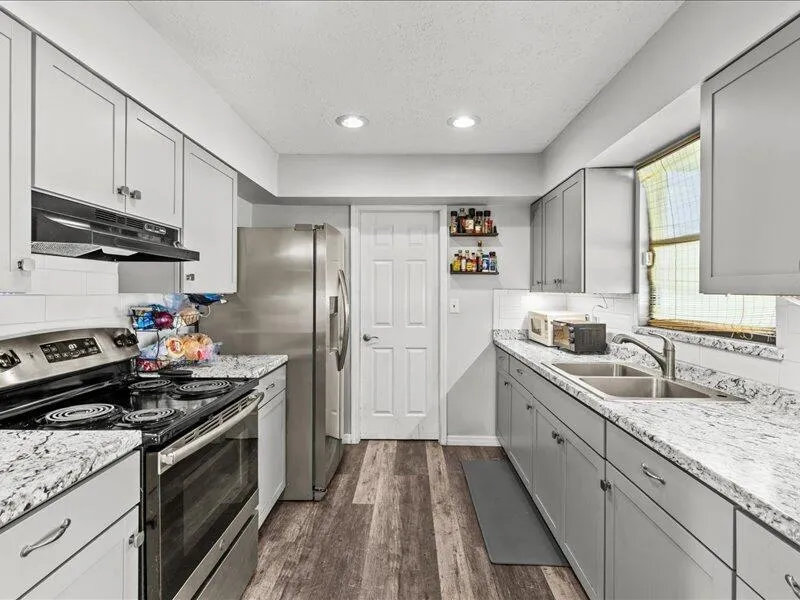1297 SE Floresta Drive Port St. Lucie, FL 34983