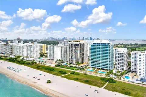 5757 Collins Ave #507
