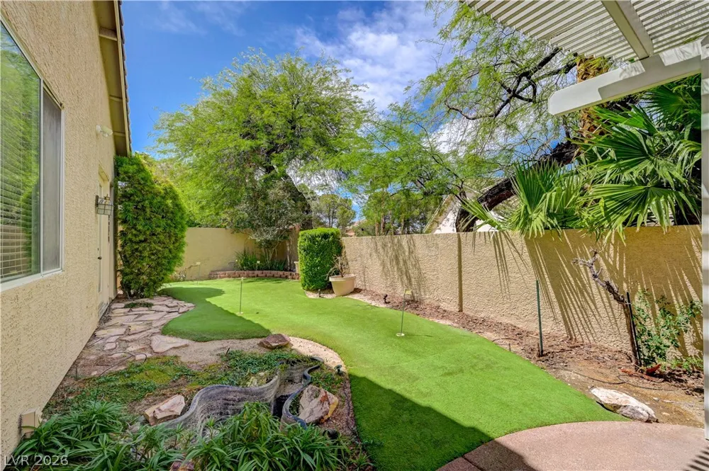 33 Staghorn Street Henderson, NV 89012