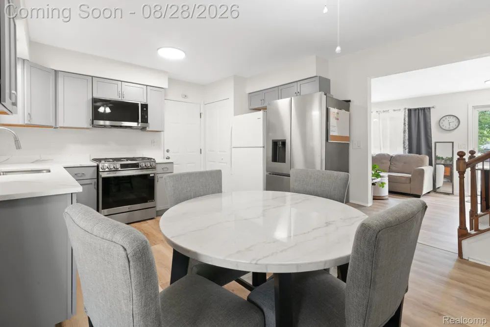 16296 Picton Court Clinton Charter Township, MI 48038