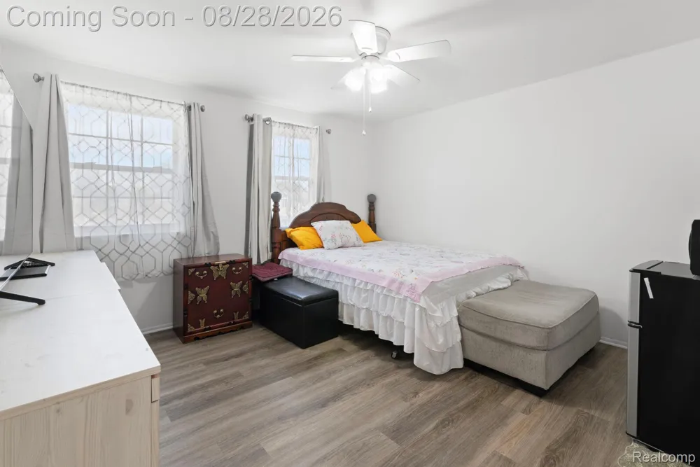 16296 Picton Court Clinton Charter Township, MI 48038