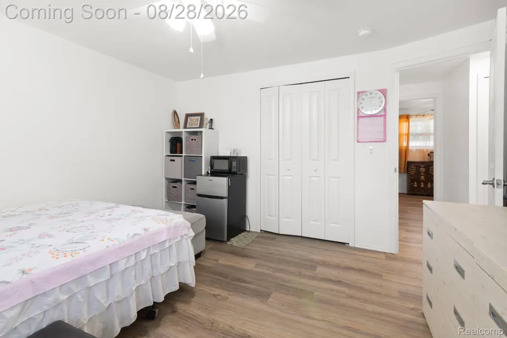 16296 Picton Court Clinton Charter Township, MI 48038
