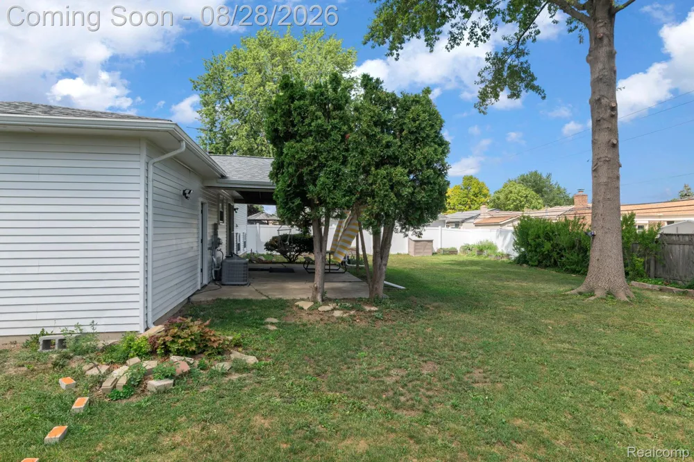 16296 Picton Court Clinton Charter Township, MI 48038