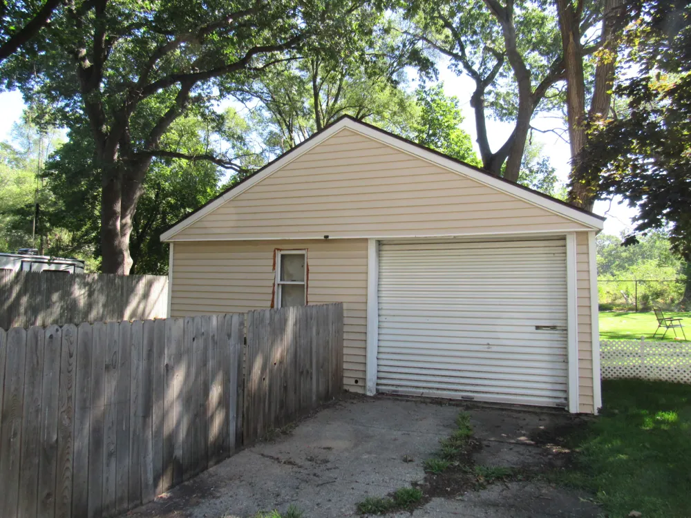 2708 Worden Street Norton Shores City, MI 49444