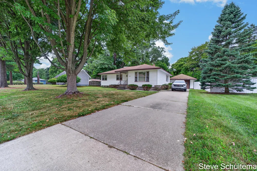 928 S Division Street Whitehall City, MI 49461