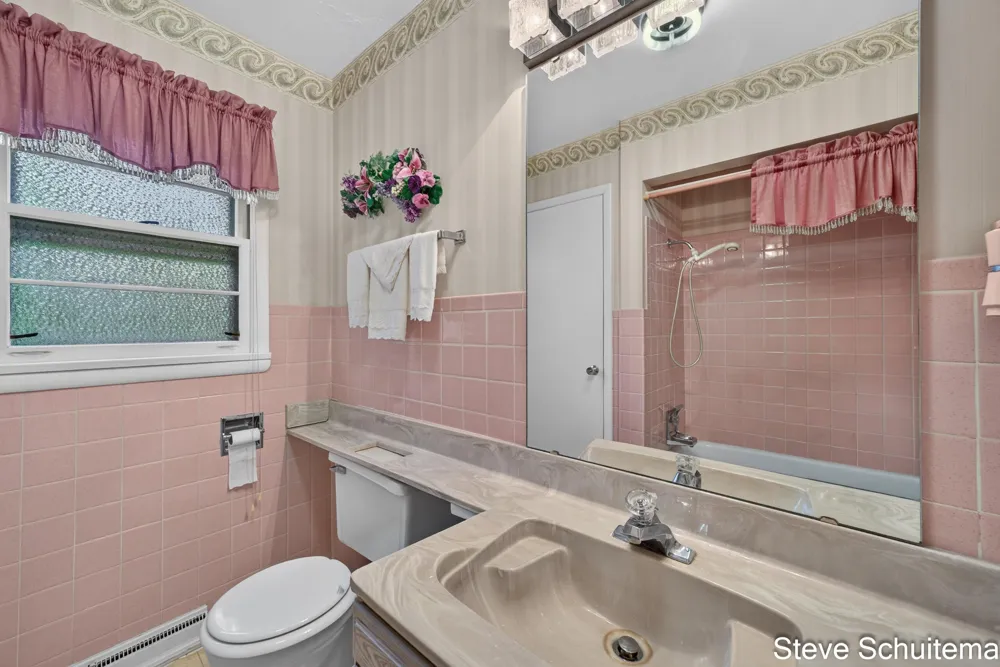 928 S Division Street Whitehall City, MI 49461