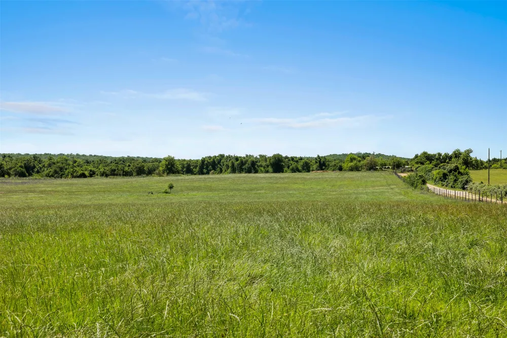 CR 270 Cameron, TX 76520