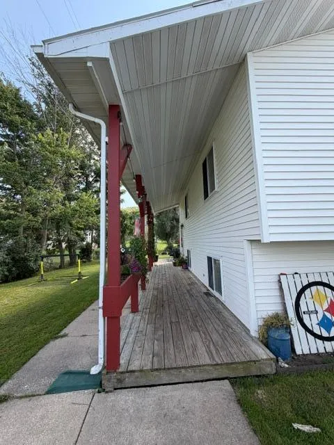 44798 E Goodrich Street Rushford, MN 55971