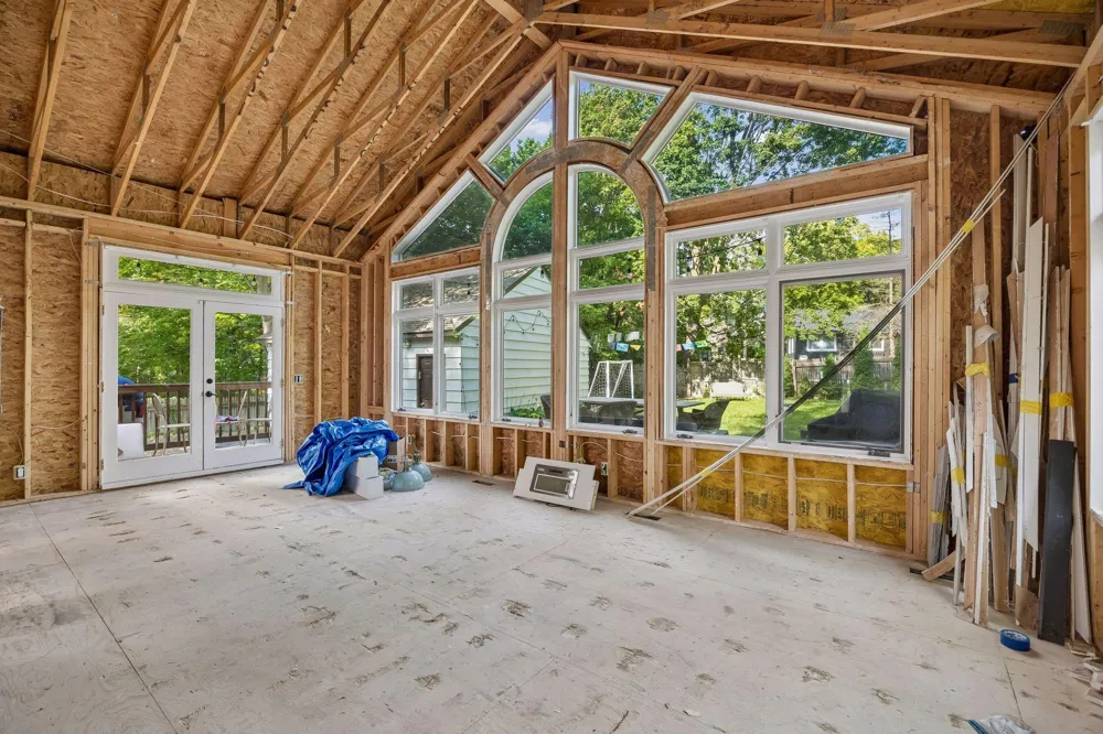 18160 Berry Lane Wayzata, MN 55391