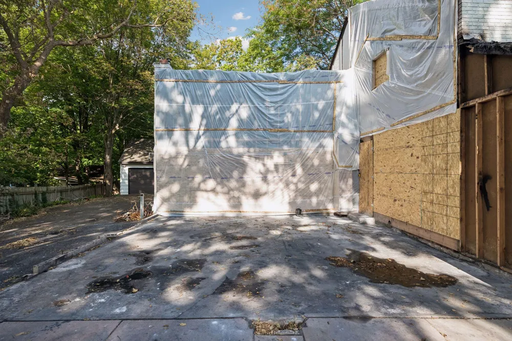 18160 Berry Lane Wayzata, MN 55391