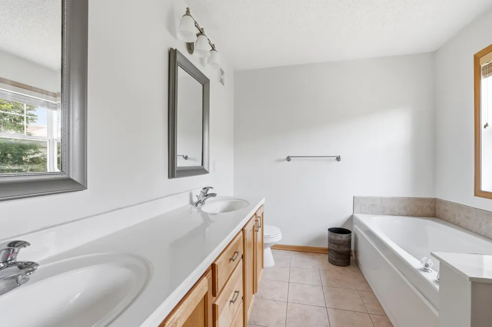 11317 Stratton Avenue #100 Eden Prairie, MN 55344