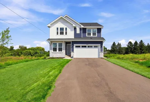 1407 Summerland Way