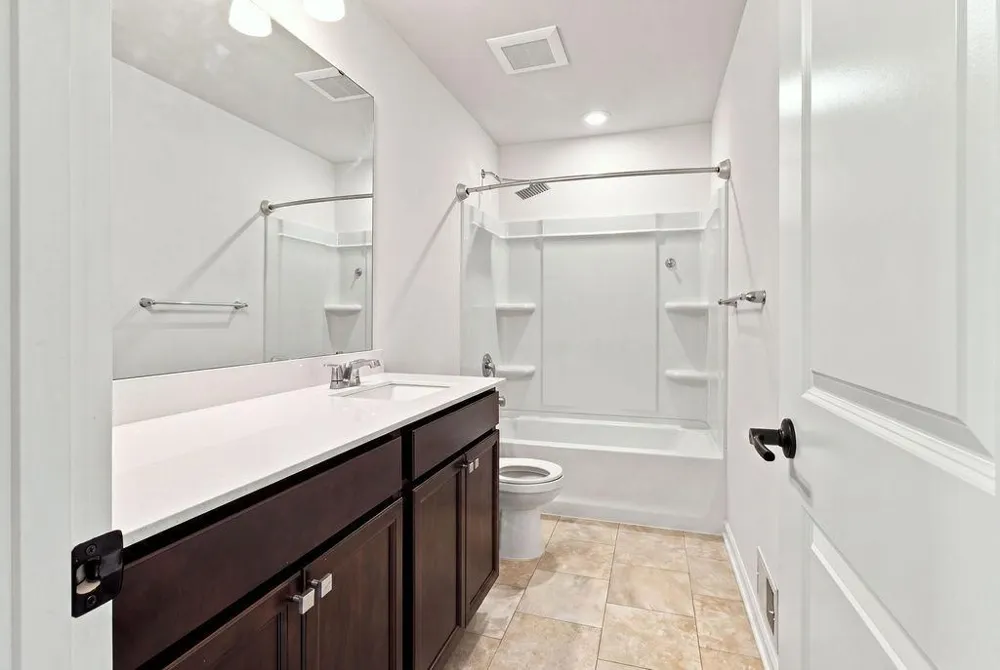 1407 Summerland Way Shakopee, MN 55379