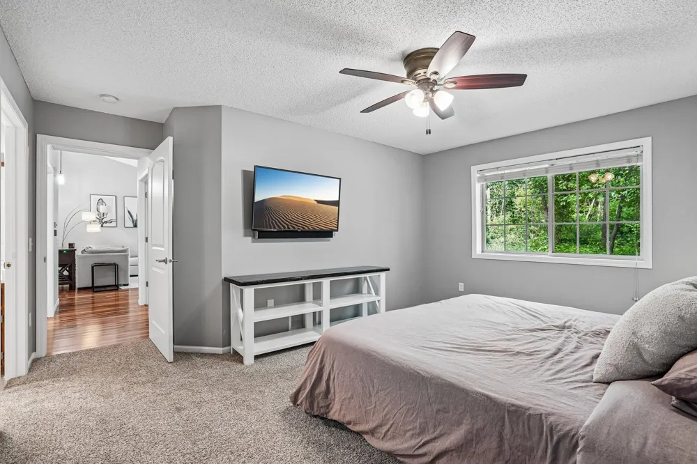 27746 Woodland Drive Chisago City, MN 55013