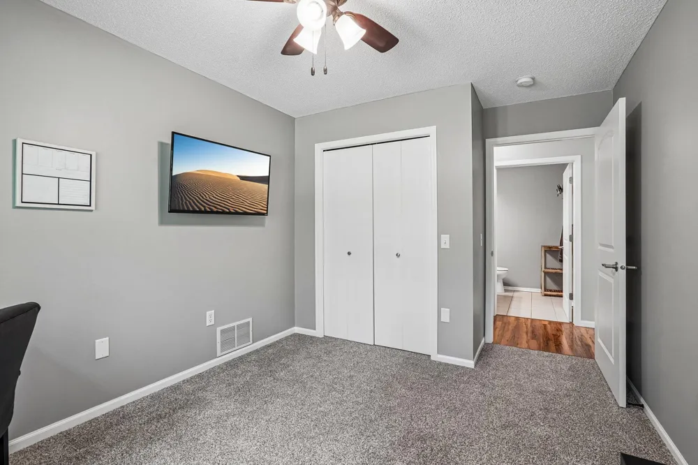 27746 Woodland Drive Chisago City, MN 55013