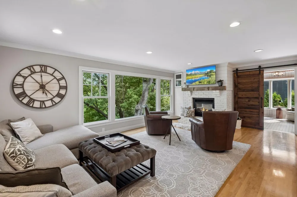 3308 W 55th Street Edina, MN 55410