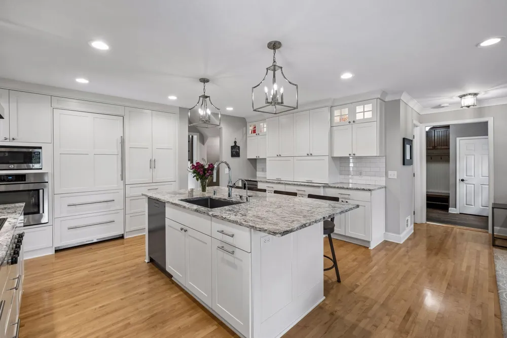 3308 W 55th Street Edina, MN 55410