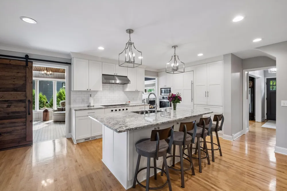 3308 W 55th Street Edina, MN 55410