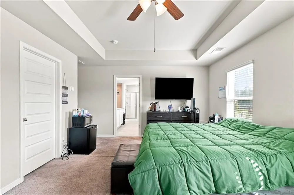 154 Silver Birch Pass Newnan, GA 30265