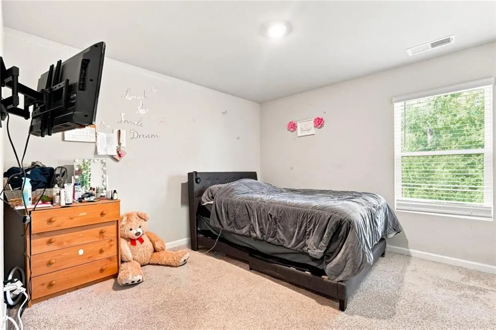 154 Silver Birch Pass Newnan, GA 30265