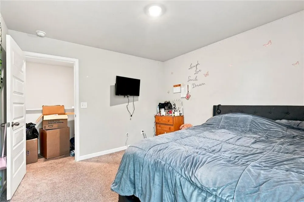 154 Silver Birch Pass Newnan, GA 30265
