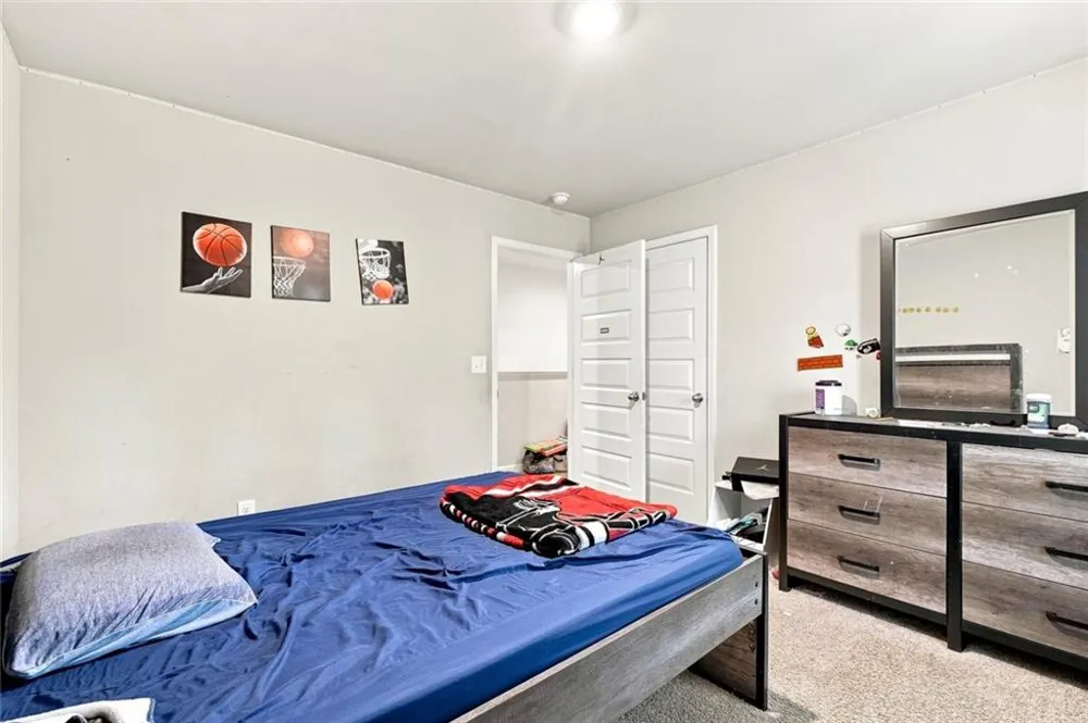 154 Silver Birch Pass Newnan, GA 30265