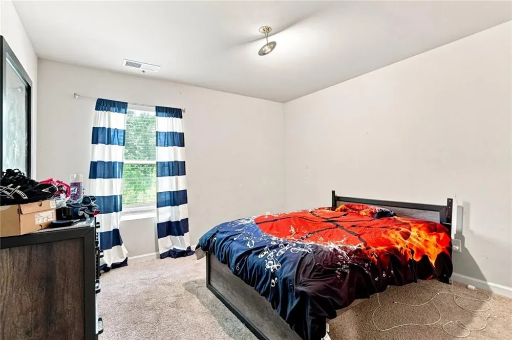 154 Silver Birch Pass Newnan, GA 30265